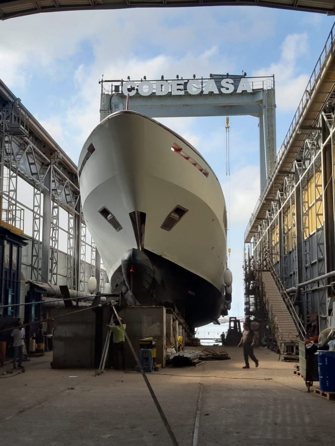 Codecasa Shipyards moves superyacht hull C123 for outfitting