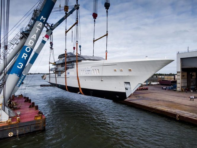 Superyacht Feadship 819 unveiled: first official photos