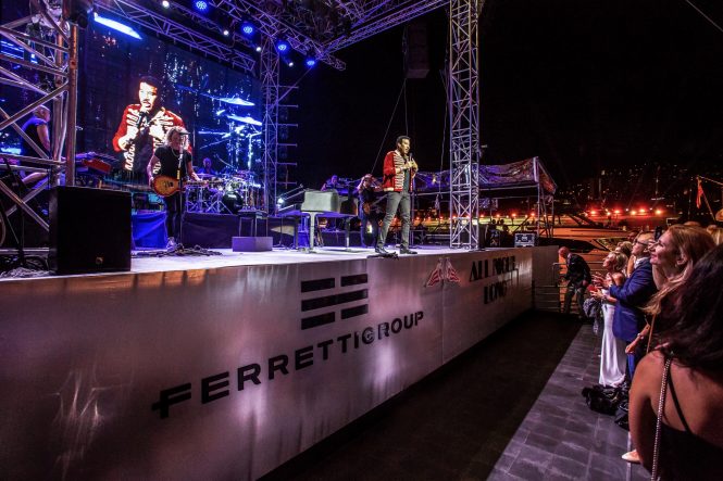 Lionel Richie serenades at Private Preview party ahead of Cannes Yachting Festival 2019