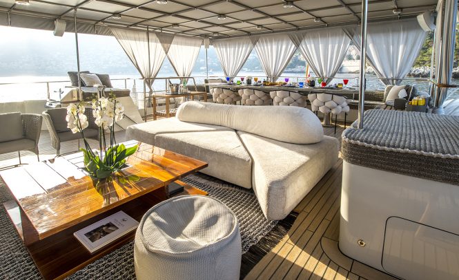 upper deck