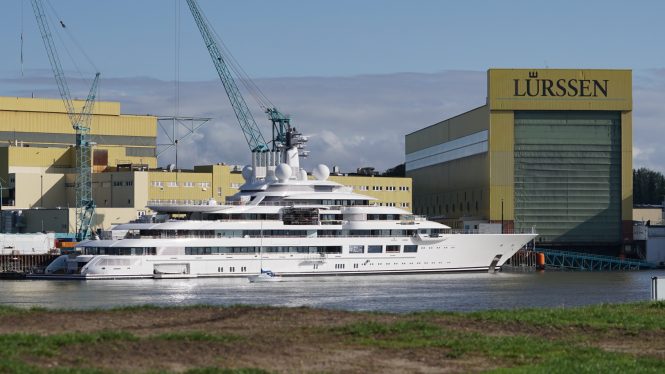 New photos of 130m+ Mega Yacht PROJECT LIGHTNING