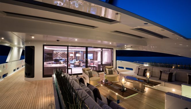 saloon and exterior seating - Photo Jeff Brown