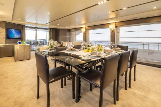 Elegant dining area .jpg