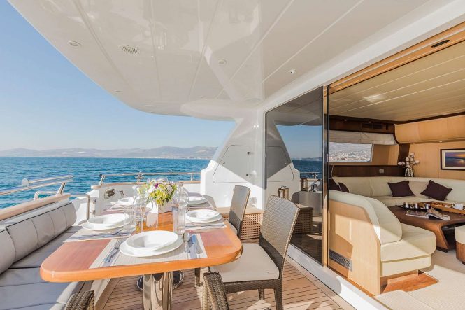 Aft deck alfresco dining area