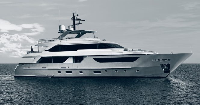 38m Sanlorenzo motor yacht NAMASTE joins charter market in Greece