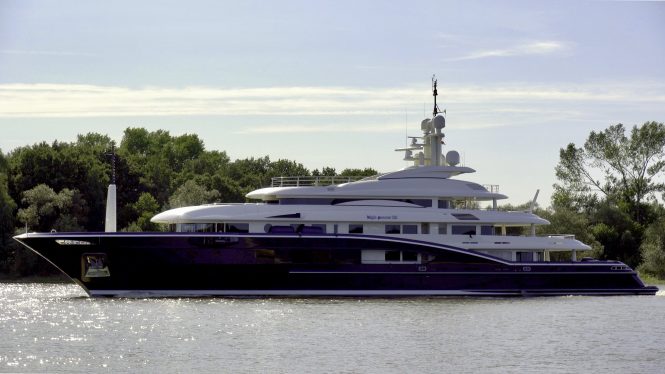 Superyacht HIGH POWER III arriving at Fassmer shipyard for a refit