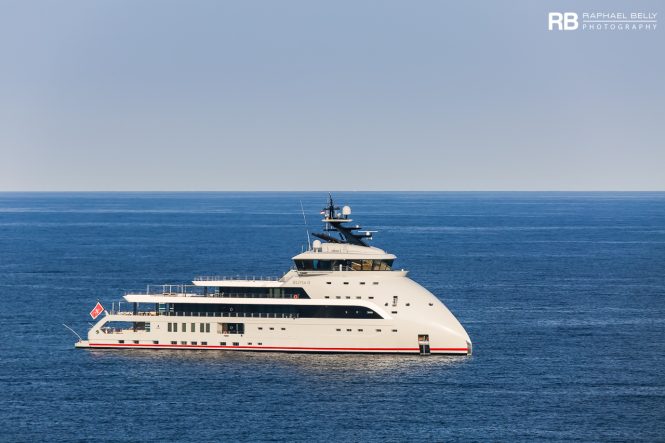 Top 10 luxury yachts with mind-blowing exterior designs