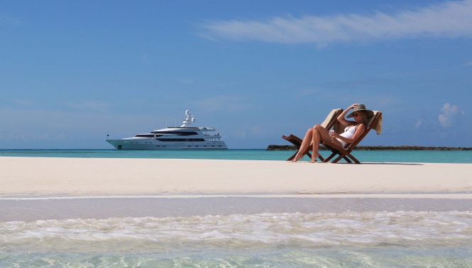 Yacht charters in America: Which airlines offer pre-flight Covid-19 testing?