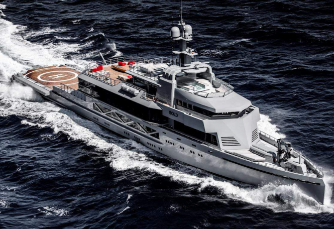 World-roaming luxury yacht BOLD at Indian Ocean charter Grounds for Christmas and New Year