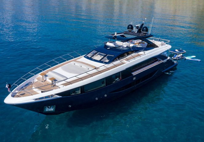 New to charter – Stunning luxury yacht Arsana in the Western Mediterranean