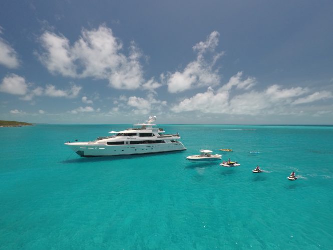 Incredible last-minute winter luxury yacht charters in the Caribbean & Bahamas