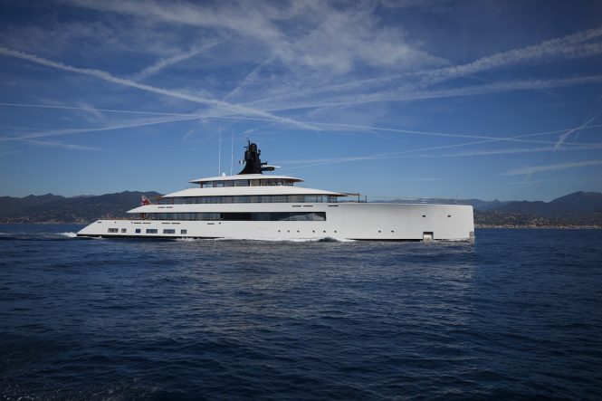 Superyacht PI © Feadship