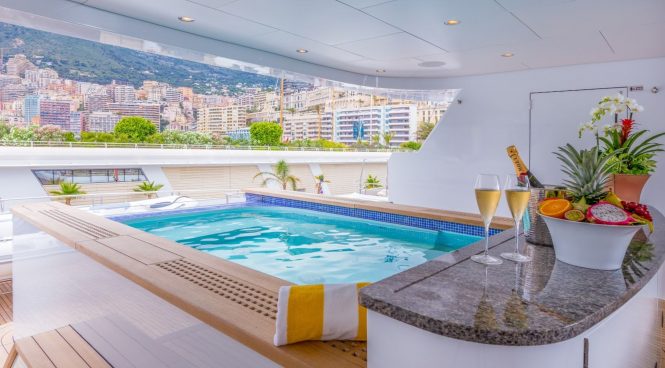 Sun deck pool