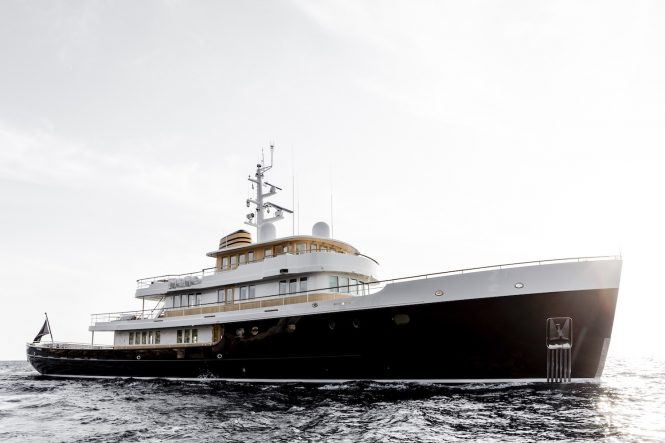 Amazing new photos of Mediterranean motor yacht BLUE II by Turquoise Yachts
