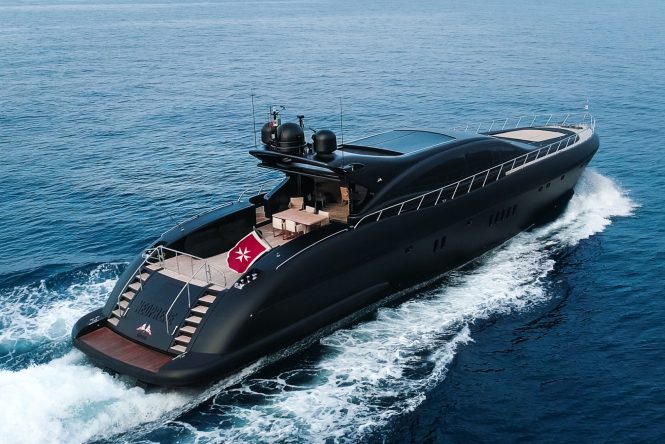 Motor yacht NEOPRENE