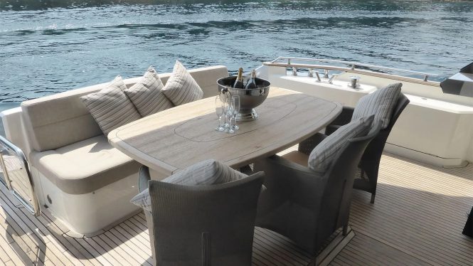 Aft deck seating area