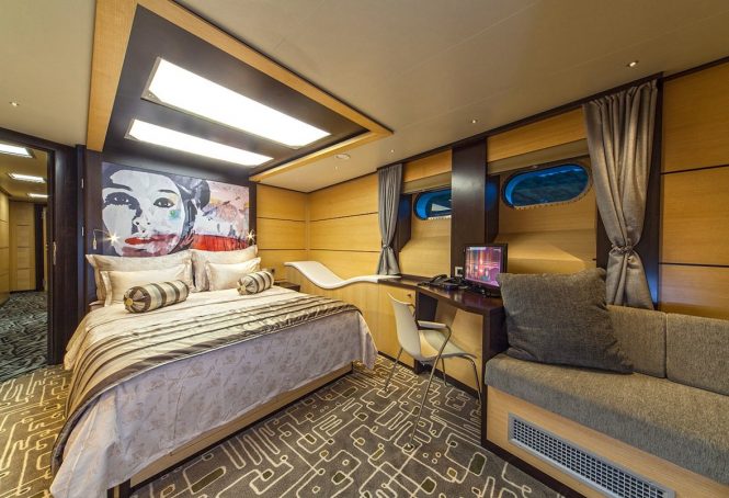 Inviting deluxe accommodation with ensuite bathroom facilities