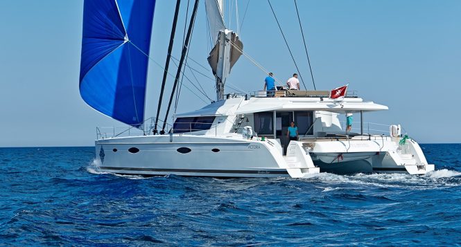 Luxury catamaran yacht LIR