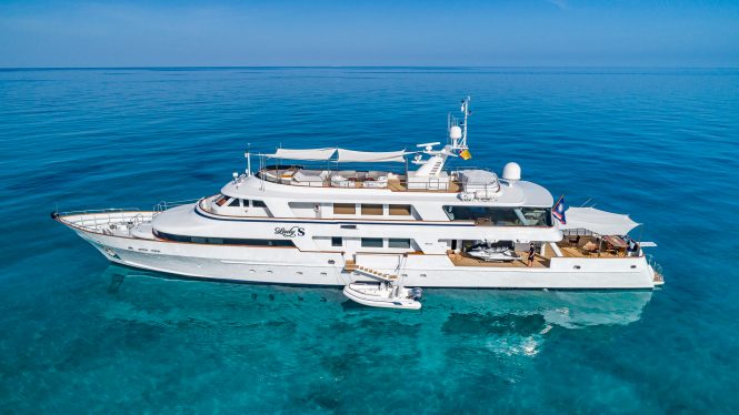 Luxury motor yacht LADY S