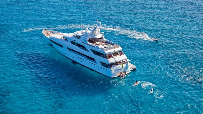 Luxury yacht VICTORIA DEL MAR offering discount in France and Italy