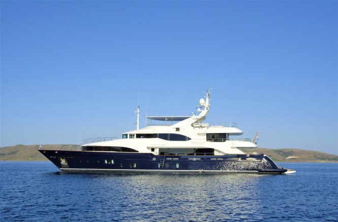 20% discount offered by 44m Greece charter yacht GRANDE AMORE