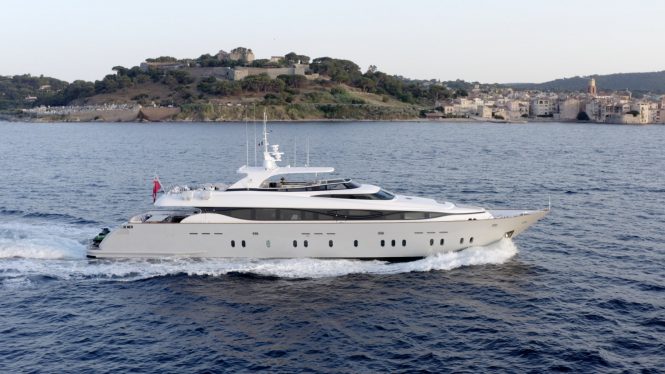 Luxury yacht MAMMA MIA available now in the sparkling Greece charter grounds