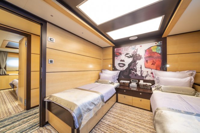 Marilyn twin cabin
