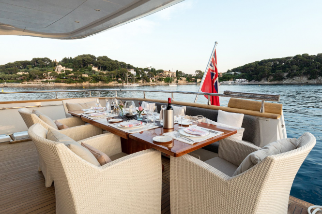 aft deck alfresco dining set up