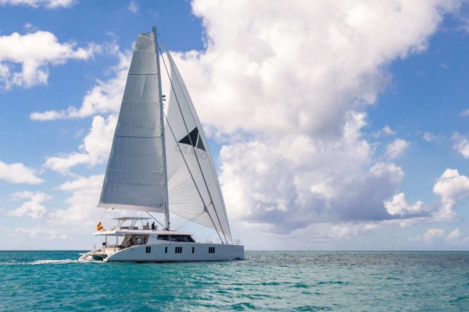 Find your tranquillity on luxury charter yacht CALMAO in the Caribbean or the Bahamas