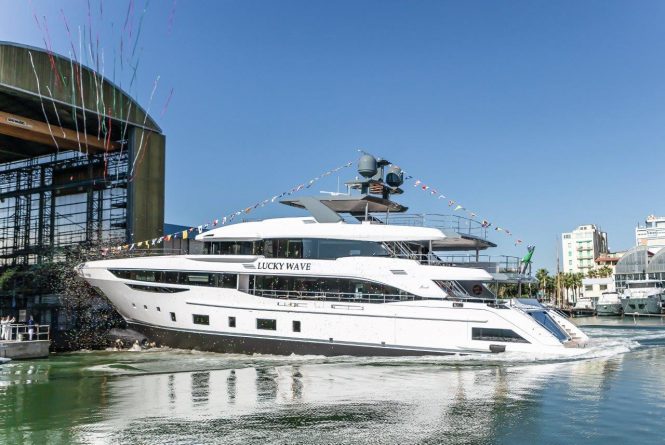Benetti launches 44m superyacht Lucky Wave on traditional slipway