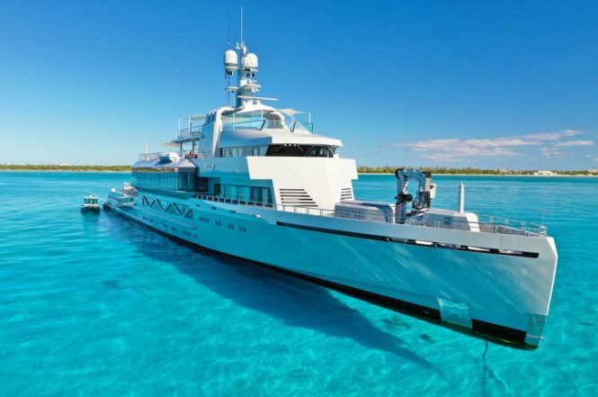 BOLD available for short, last-minute Bahamas luxury yacht charters over Thanksgiving