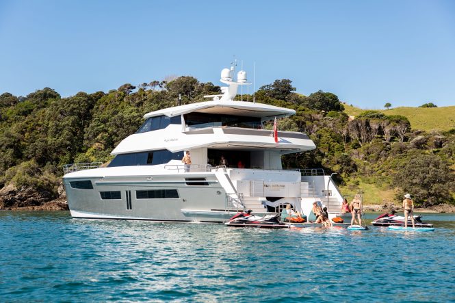 Charter vacations with catamaran yacht RUA MOANA