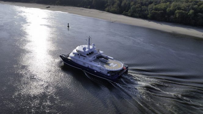 41m Catamaran Yacht NURJA spotted heading to Abeking & Rasmussen shipyard