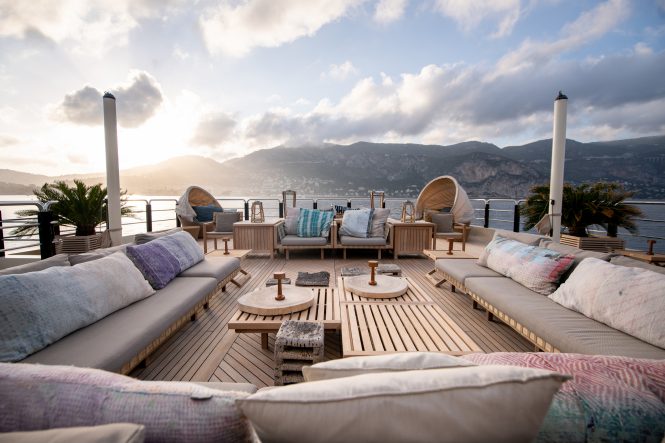 fabulous exterior lounging area