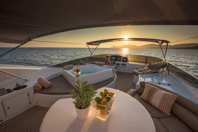sundeck