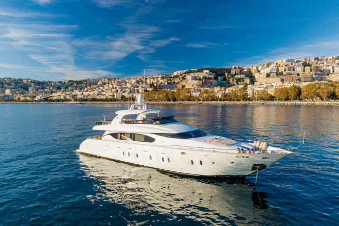 Italy charters in style with luxury yacht MY LIFE