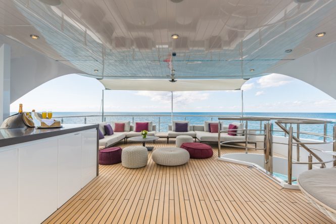 Excellent outdoor relaxation areas