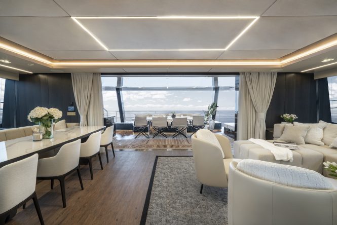 saloon looking aft