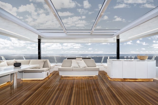 sun deck flybridge