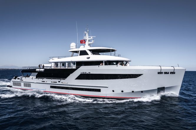 Motor yacht HEEUS on sea trials © Ruben Griffioen