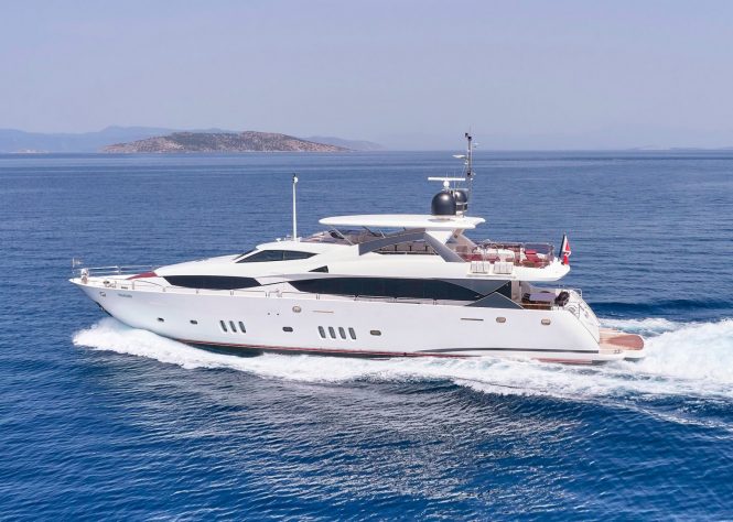 Charter ageless beauty WHITE PEARL I yacht in the Eastern Mediterranean luxury yacht charter grounds