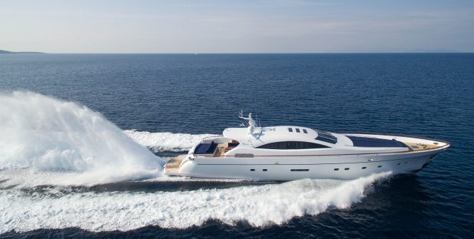 31m Italcraft charter yacht SUB ZERO offering last minute getaway in Greece