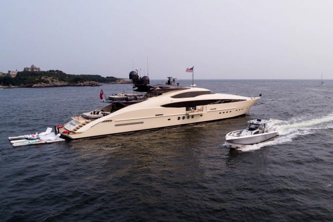 45m STEALTH superyacht offering 10% discount in the Bahamas