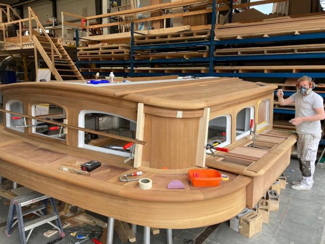 Athos fwd deckhouse - photo by Wynne Projects