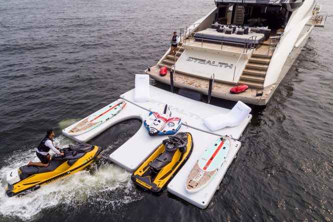 Special offer: 15% off luxury yacht STEALTH on Bahamas charters for the rest of 2022