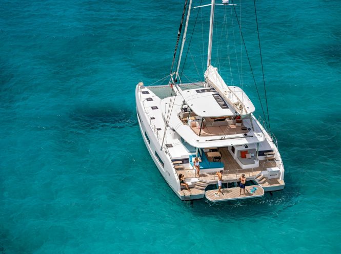 Sailing catamaran VERINA STAR