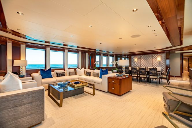 Luxury yacht NEENAH