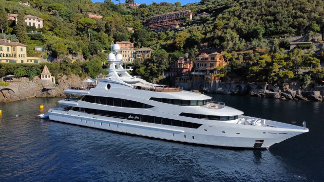 4-night Caribbean special on board 62m super yacht LUCKY LADY