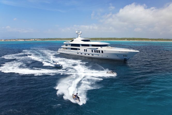 Charter super yacht VENTUM MARIS in the Seychelles with an unbelievable 50% discount