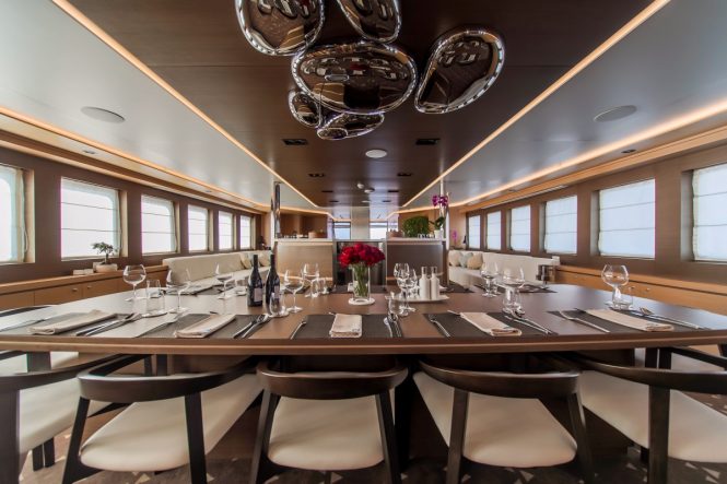 OMNIA | Main Salon Dining